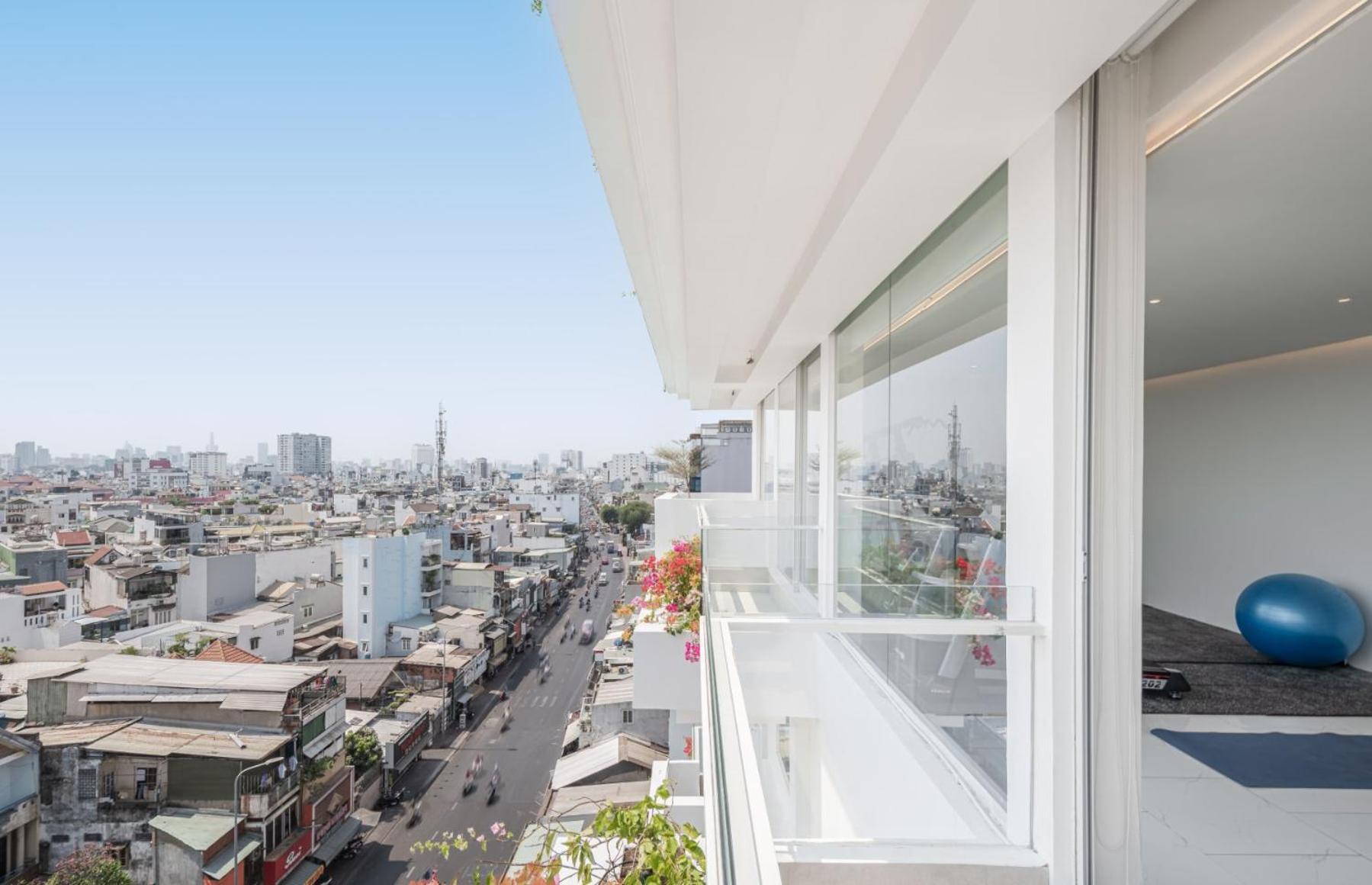 M Village Nguyen Kiem - Cosmo Airport Hotel Ho Chi Minh City Bagian luar foto