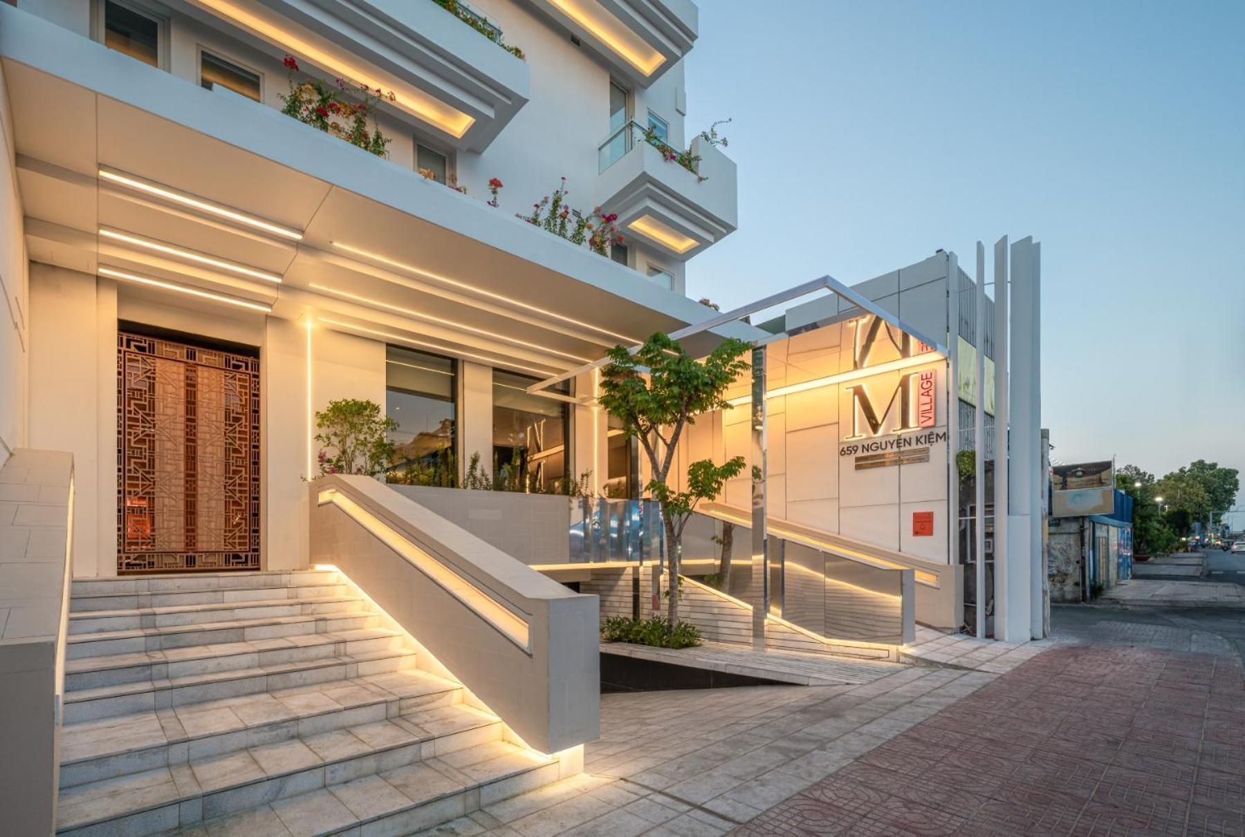 M Village Nguyen Kiem - Cosmo Airport Hotel Ho Chi Minh City Bagian luar foto
